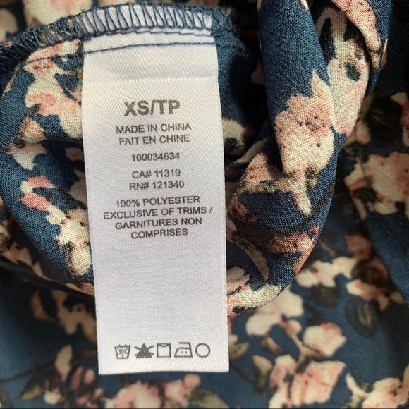 Royal & Pink V-Neck Flounce Sleeve Dynamite Blouse - Picture 7 of 7